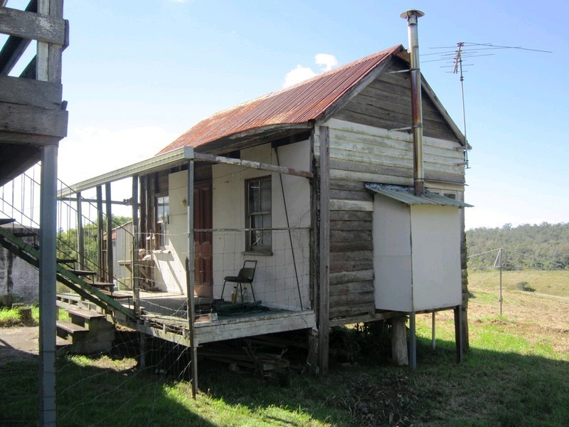 563 Riverside Drive, Pine Mountain QLD 4306