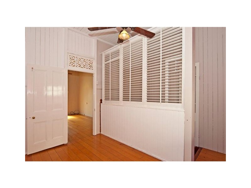 7 Ferguson Street, North Ipswich QLD 4305