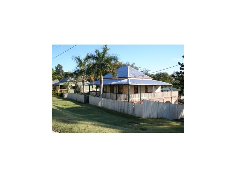 14 Liverpool Street, North Ipswich QLD 4305