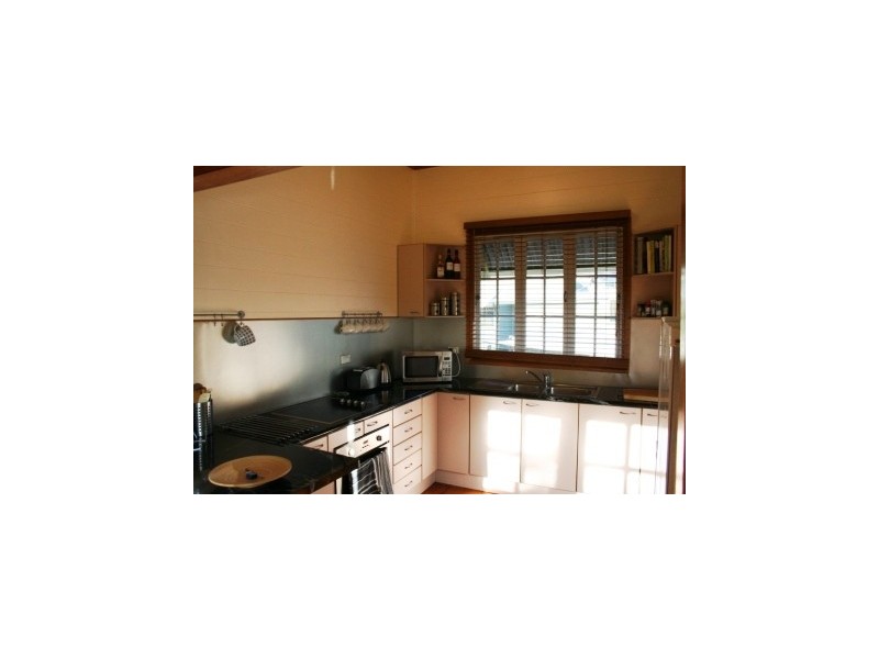 14 Liverpool Street, North Ipswich QLD 4305