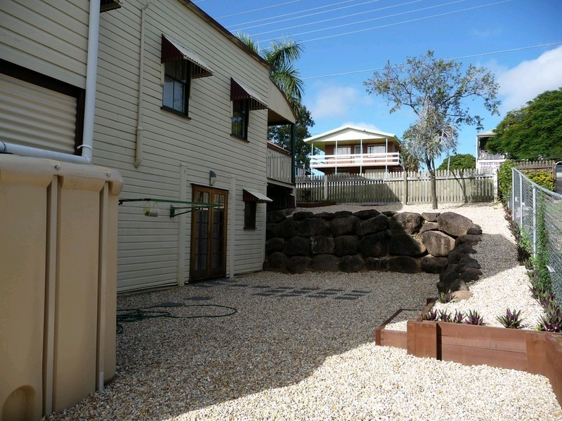 14 Liverpool Street, North Ipswich QLD 4305