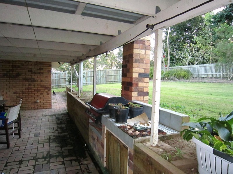 2 Joanne Street, Karalee QLD 4306