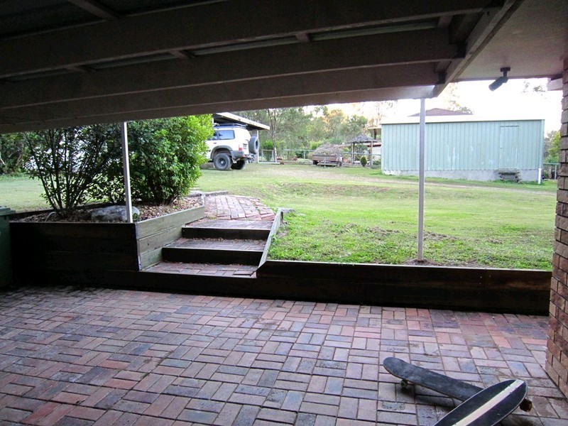 2 Joanne Street, Karalee QLD 4306