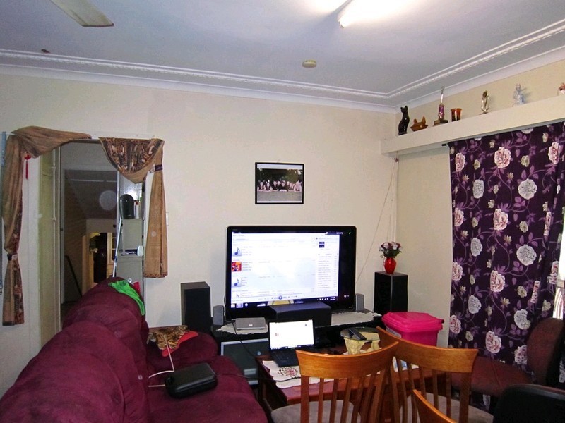 22 River Road, Bundamba QLD 4304