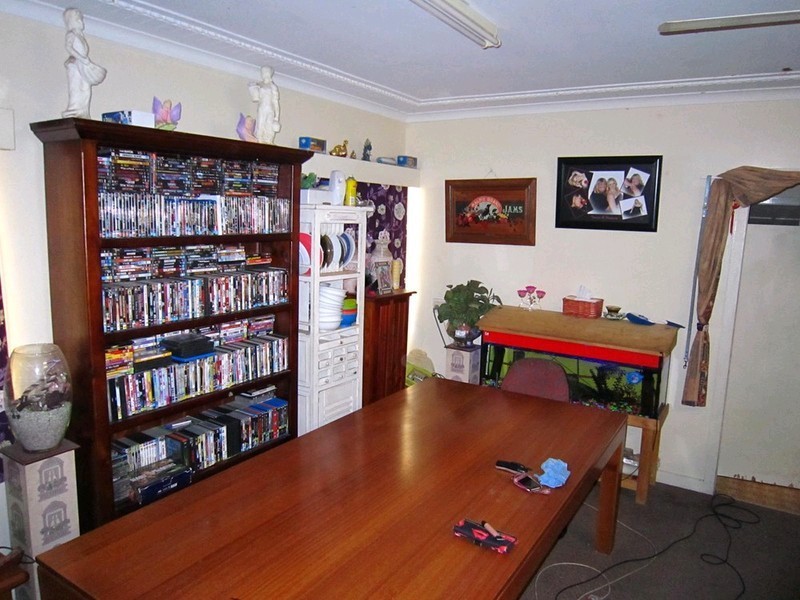 22 River Road, Bundamba QLD 4304