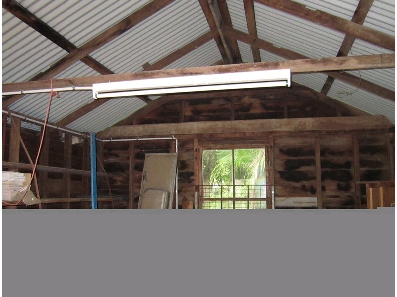 32 Thompson Street, Silkstone QLD 4304