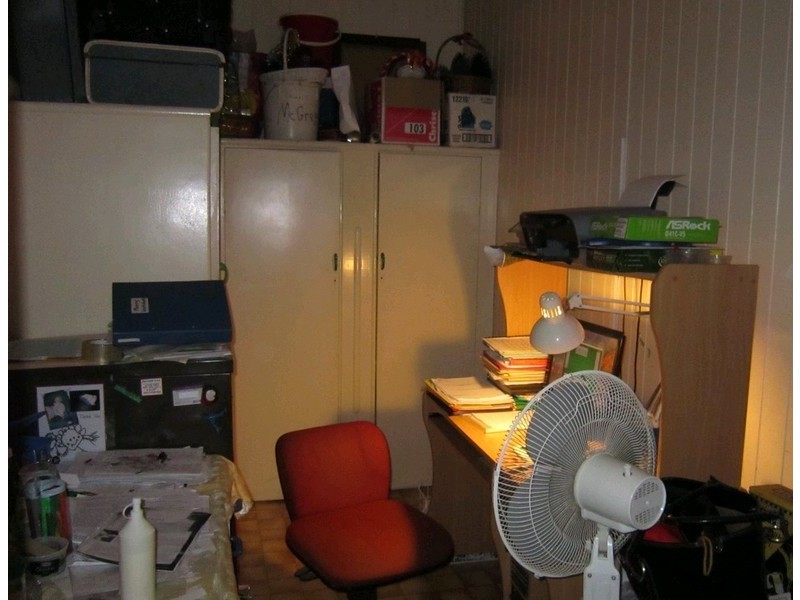 32 Thompson Street, Silkstone QLD 4304