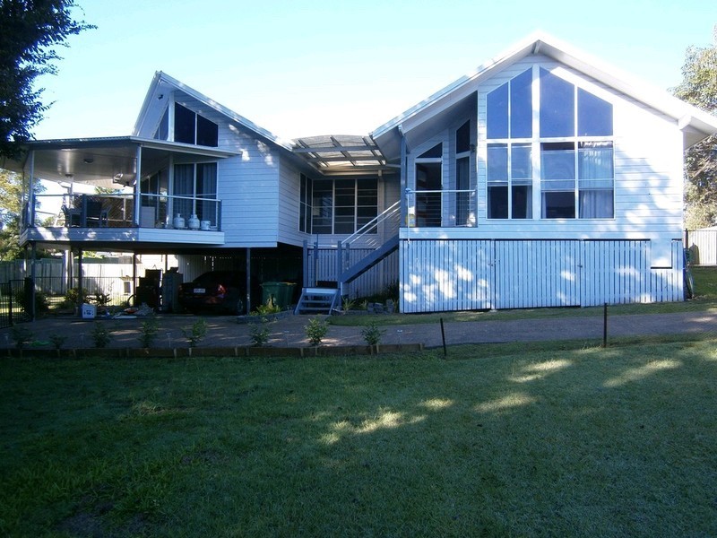 24a Whitehill Road, Newtown QLD 4305