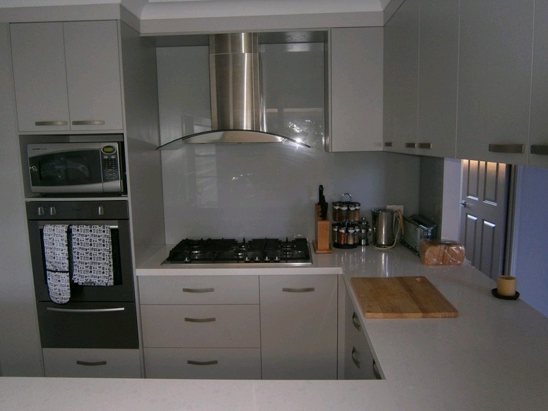 24a Whitehill Road, Newtown QLD 4305