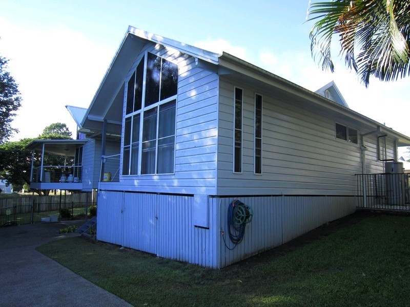 24a Whitehill Road, Newtown QLD 4305