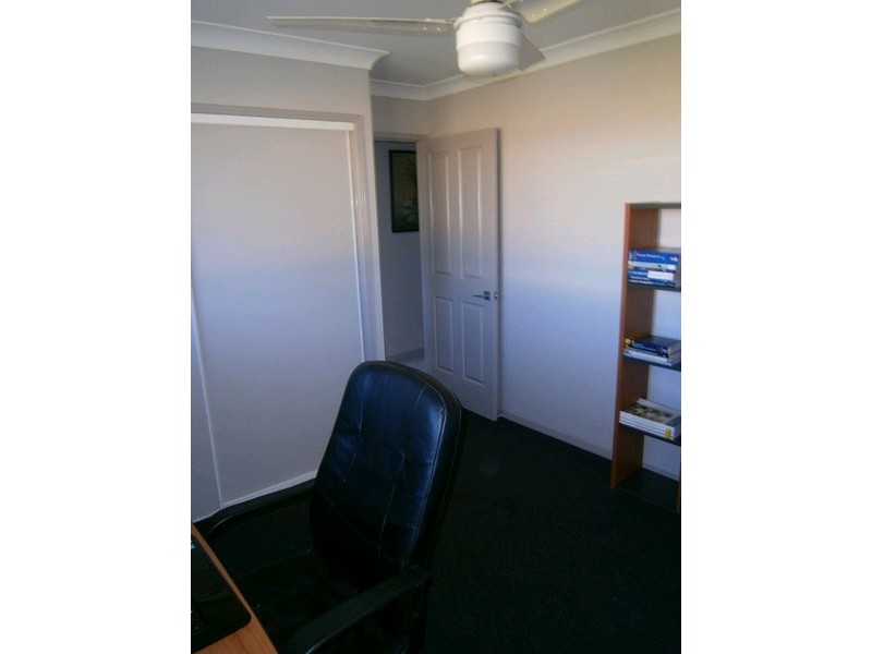 24a Whitehill Road, Newtown QLD 4305