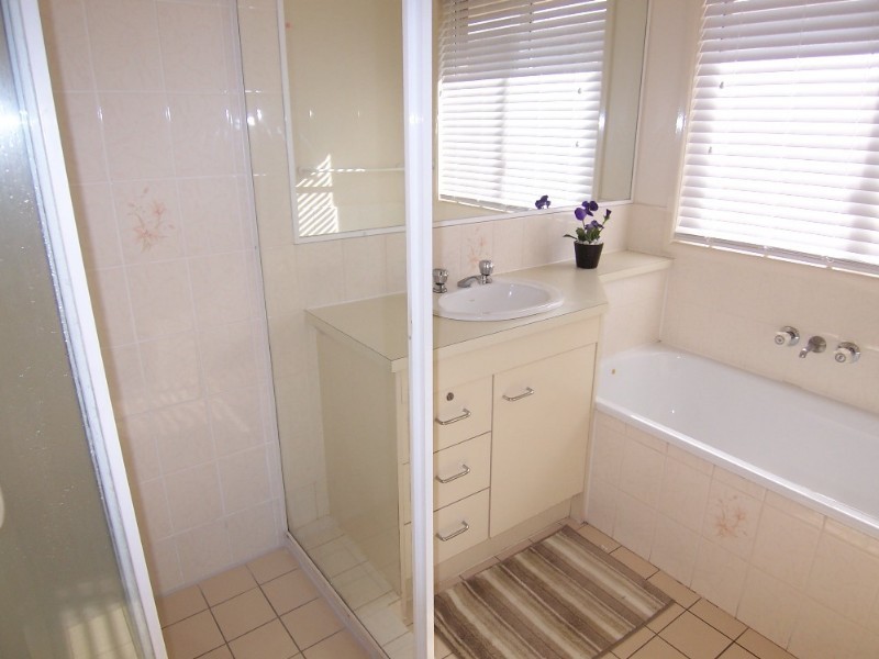 28 Bernadette Crescent, Rosewood QLD 4340