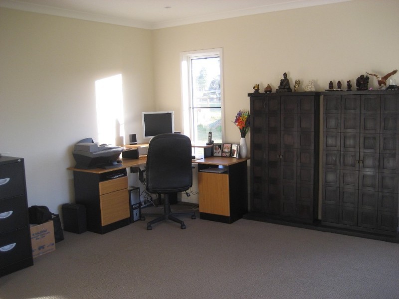 64 President Circle, Karalee QLD 4306