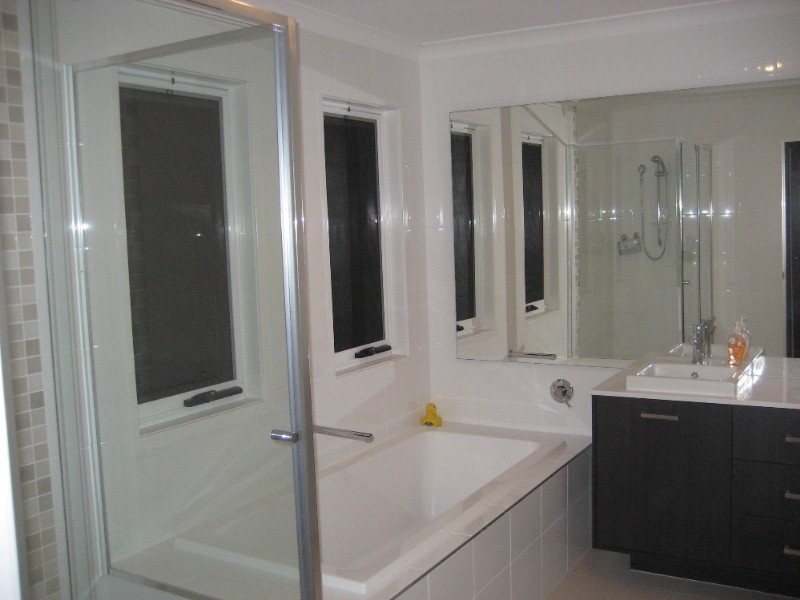 64 President Circle, Karalee QLD 4306