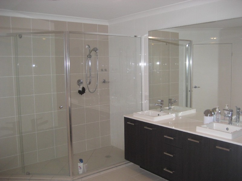 64 President Circle, Karalee QLD 4306