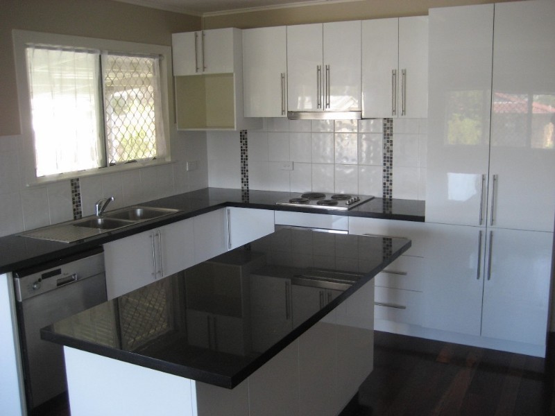 77 North High Street, Brassall QLD 4305