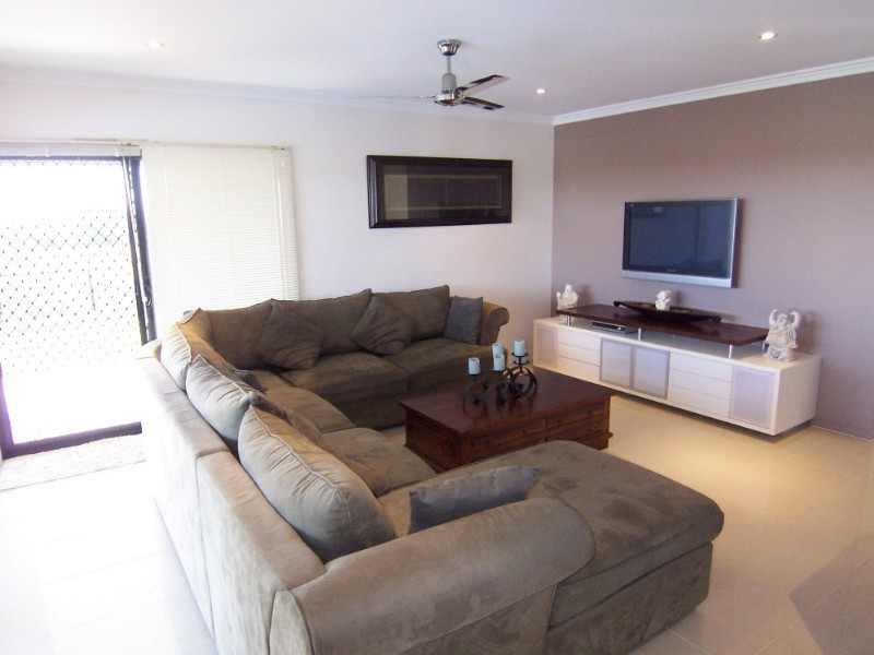 27 Tulip Street, Yamanto QLD 4305