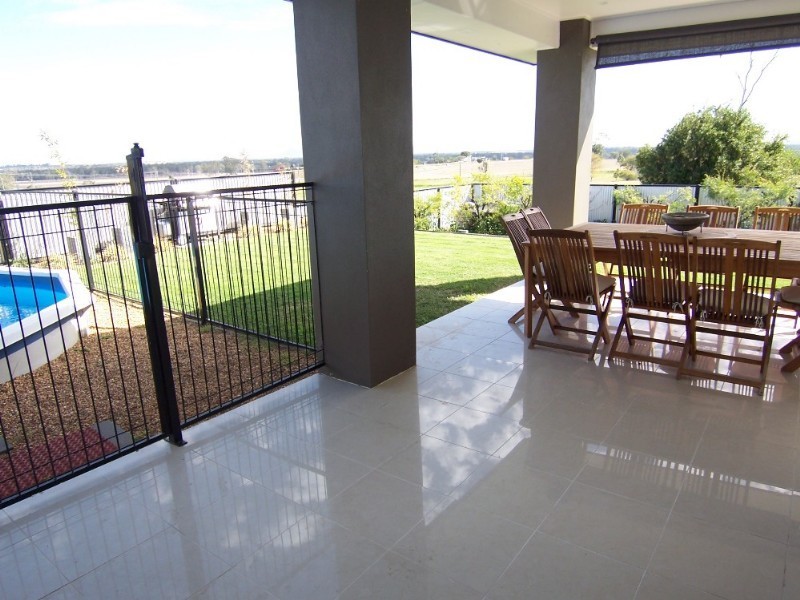 27 Tulip Street, Yamanto QLD 4305