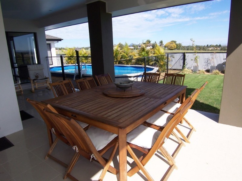 27 Tulip Street, Yamanto QLD 4305