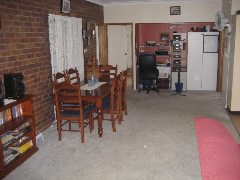 10 Barret Street, Flinders View QLD 4305