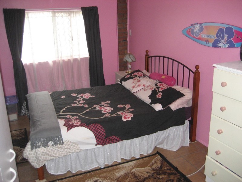 10 Barret Street, Flinders View QLD 4305