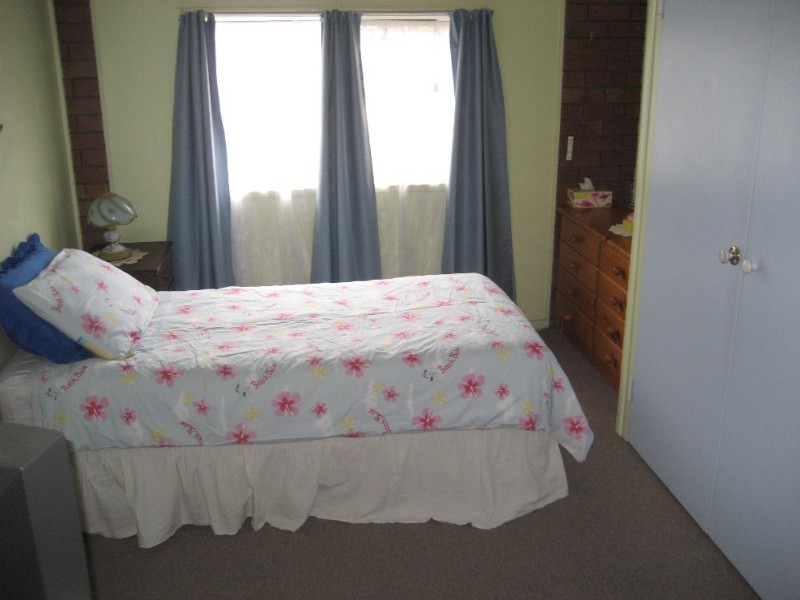 10 Barret Street, Flinders View QLD 4305