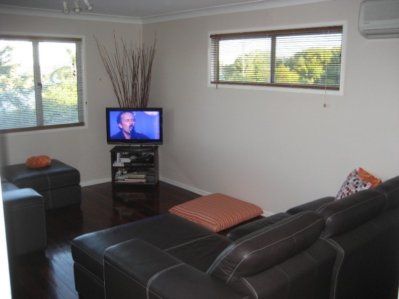 64 Chermside Road, Newtown QLD 4305