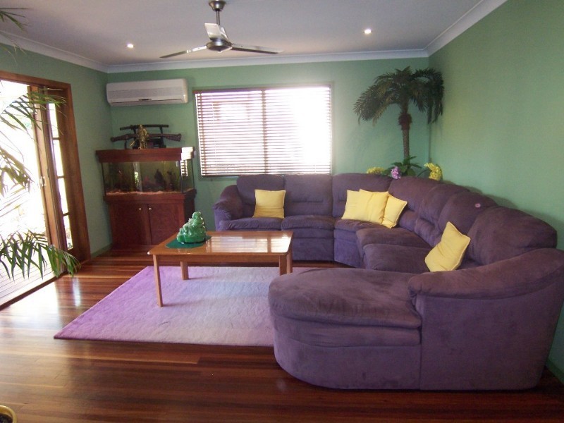 31 Alice Street, Blackstone QLD 4304
