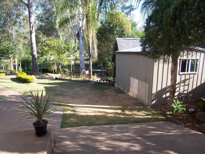 31 Alice Street, Blackstone QLD 4304