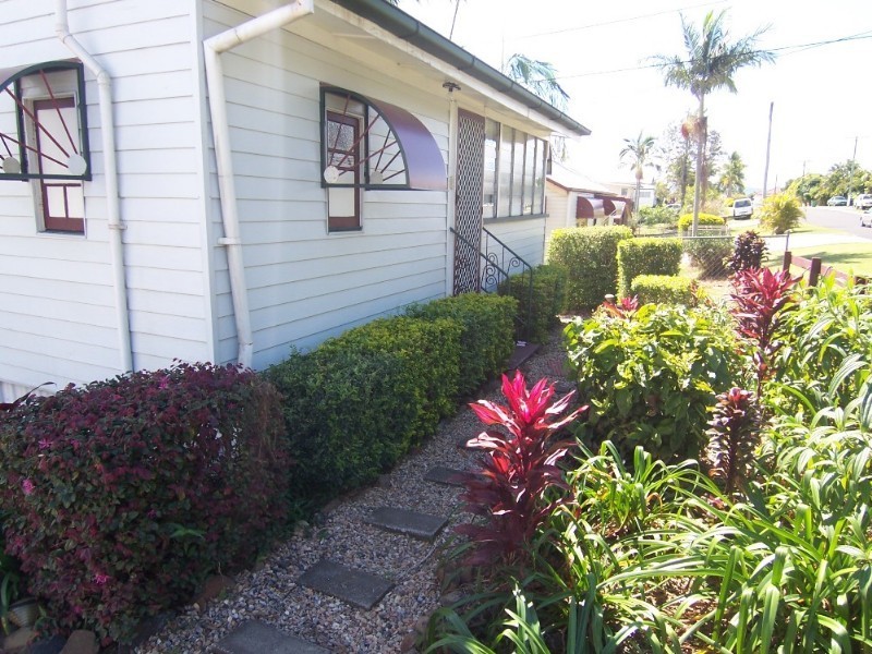 6 William Street, Bundamba QLD 4304