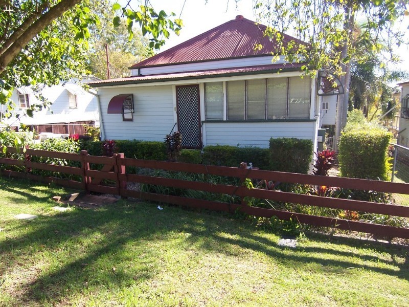 6 William Street, Bundamba QLD 4304