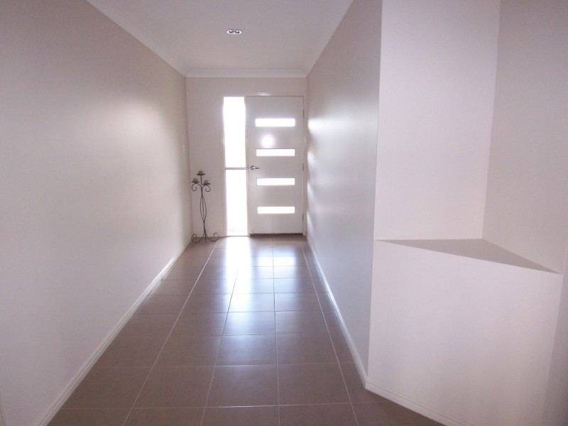 16 Gurners Lane, Karalee QLD 4306
