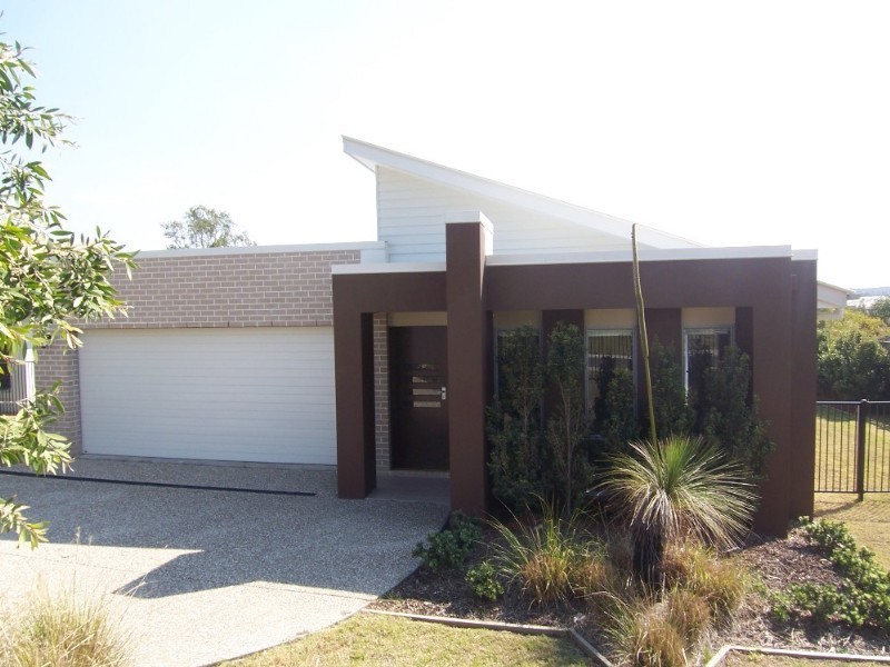19 Holterman Crescent, Redbank Plains QLD 4301