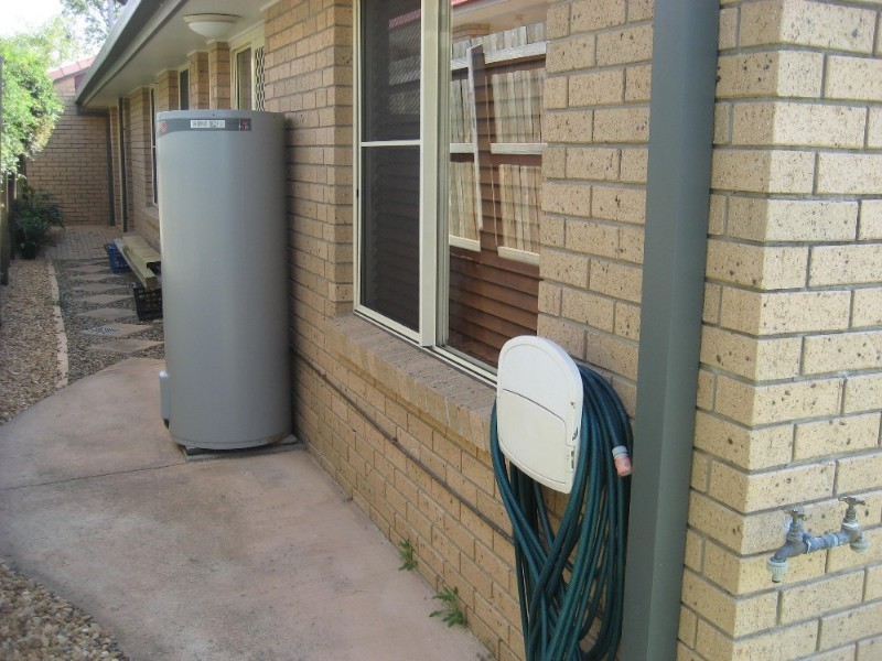 24 Dianthus Place, Flinders View QLD 4305