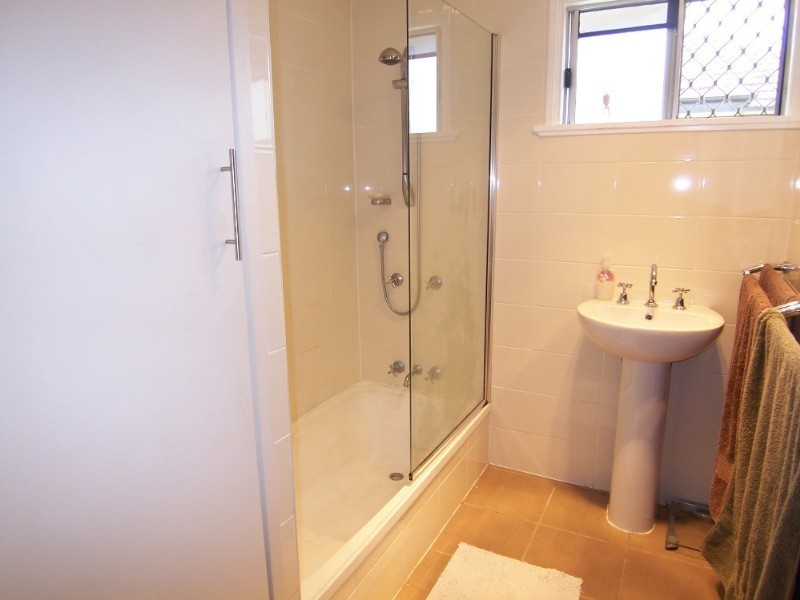 6 Holt Street, Brassall QLD 4305