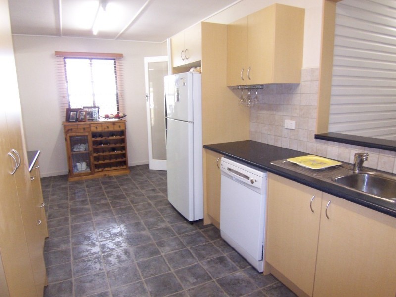 6 Holt Street, Brassall QLD 4305