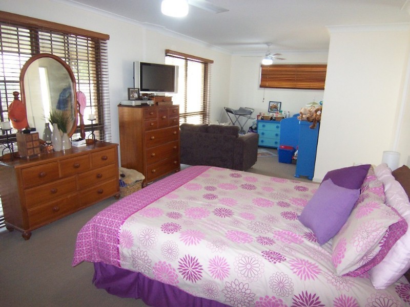 10 Linnings Road, Haigslea QLD 4306
