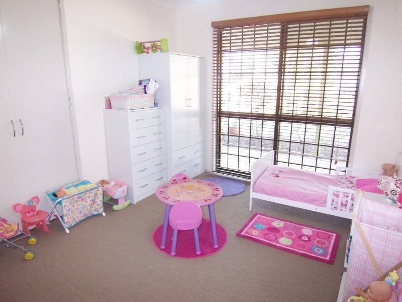 10 Linnings Road, Haigslea QLD 4306