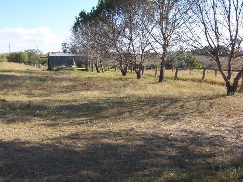 10 Linnings Road, Haigslea QLD 4306