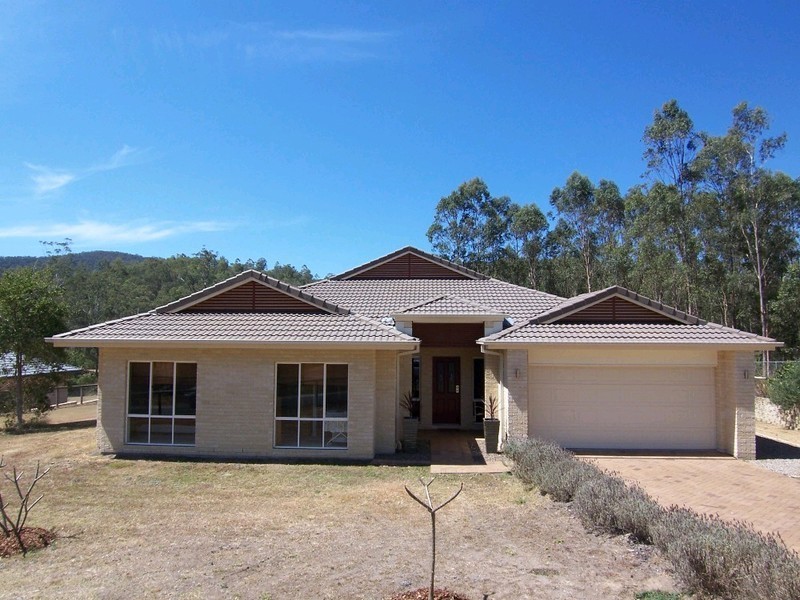 7 Jack Kerr Court, Mount Crosby QLD 4306