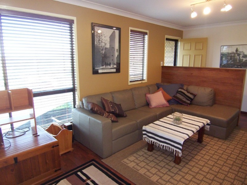 9 Henry Samuel Drive, Redbank Plains QLD 4301