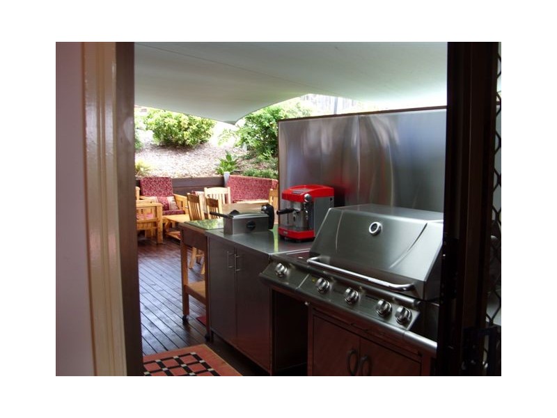 9 Henry Samuel Drive, Redbank Plains QLD 4301