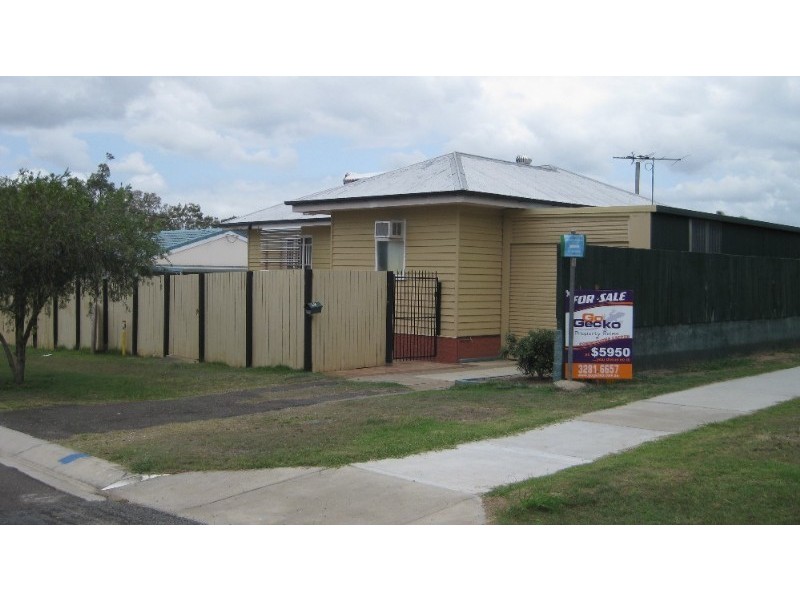 32 Emerald Street, Brassall QLD 4305