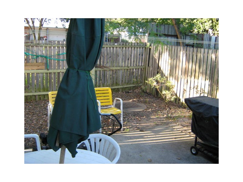 8/32 Lindsay Street, Bundamba QLD 4304