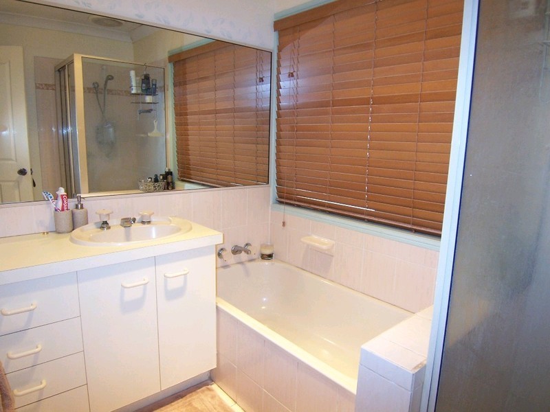 104 Lyndon Way, Karalee QLD 4306