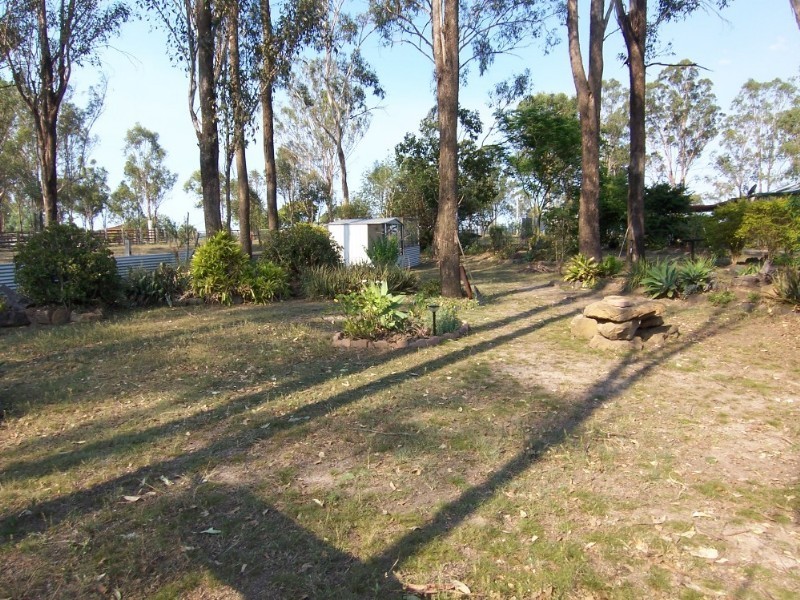 32  Caledonian Road, Thagoona QLD 4306