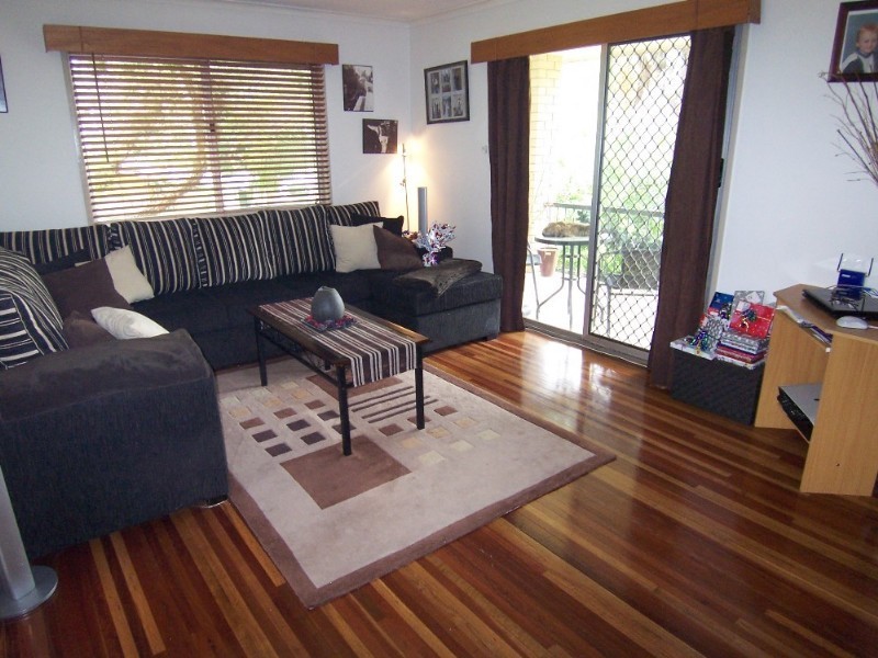 21 Prunda Parade, Raceview QLD 4305