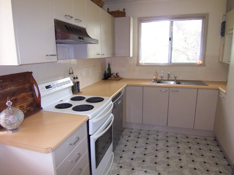 21 Prunda Parade, Raceview QLD 4305