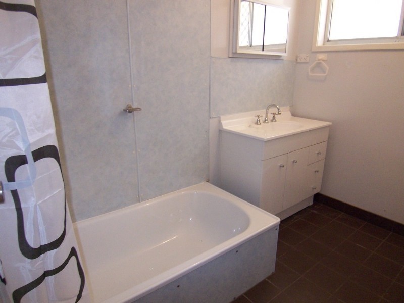 15 Stubbin Street, Bundamba QLD 4304