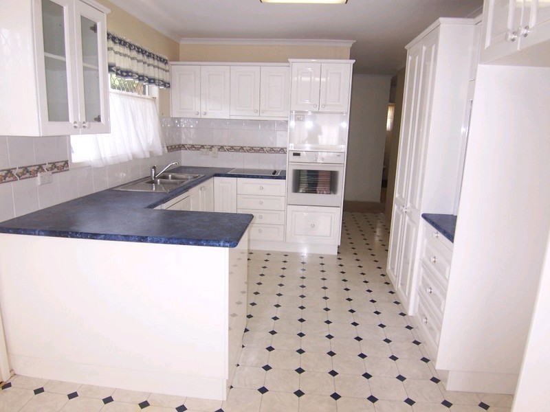 14 Aberdeen Street, Bundamba QLD 4304